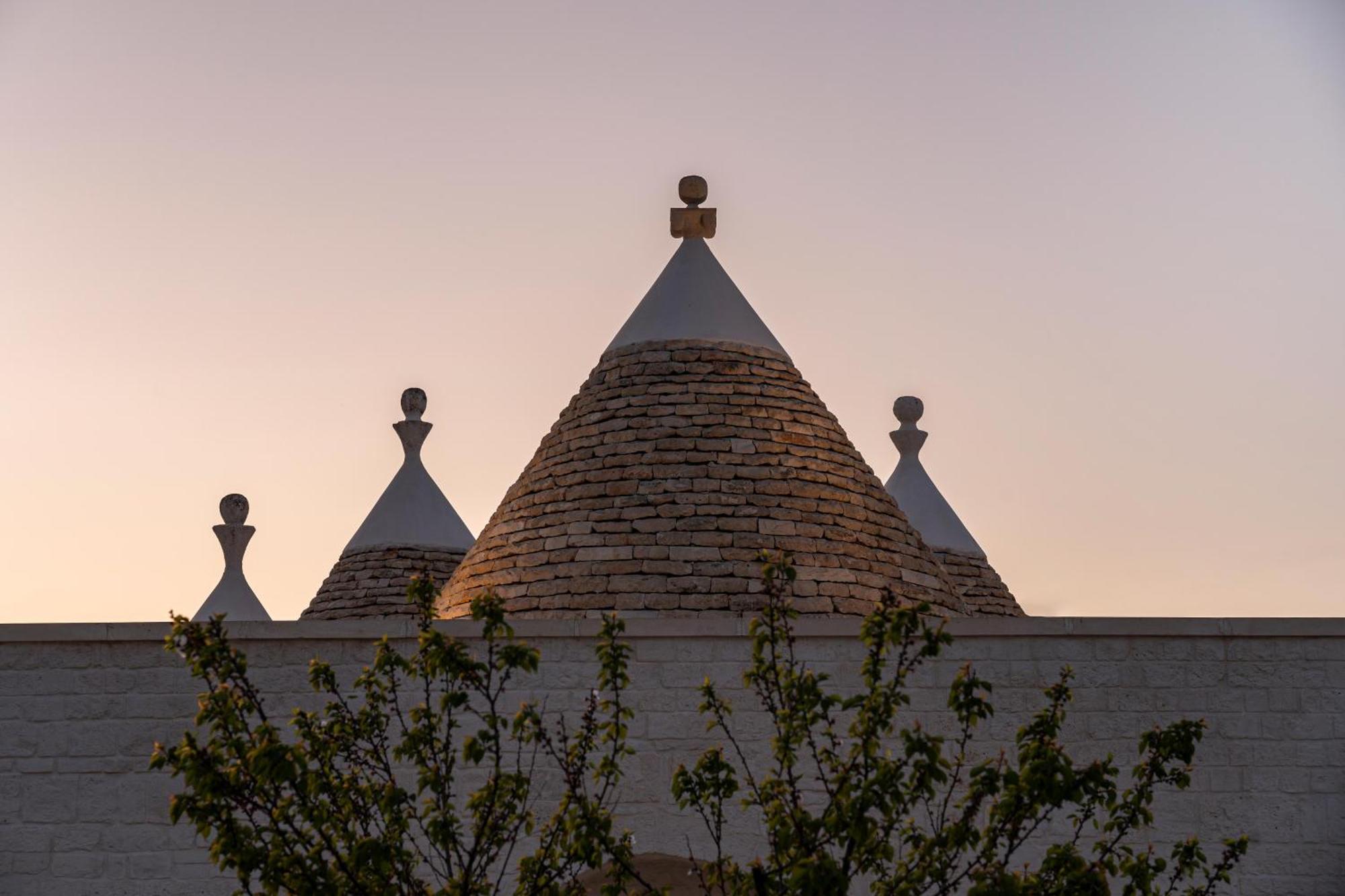 Trullo Jale - Boutique Apartments Ostuni Eksteriør billede
