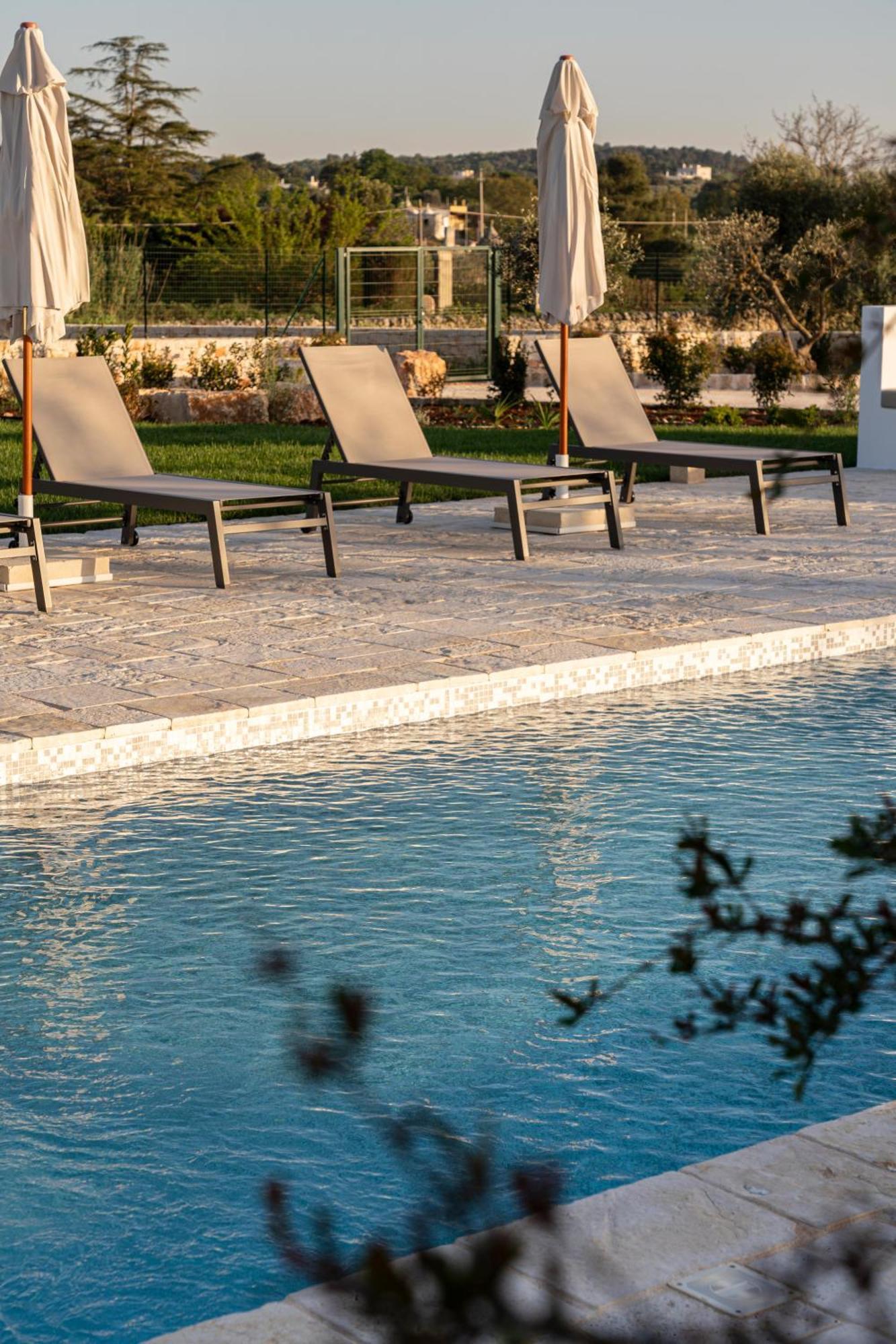 Trullo Jale - Boutique Apartments Ostuni Eksteriør billede