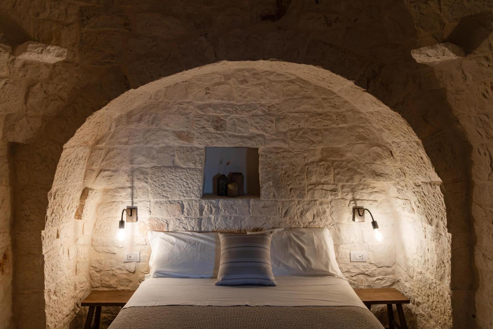 Trullo Jale - Boutique Apartments Ostuni Eksteriør billede
