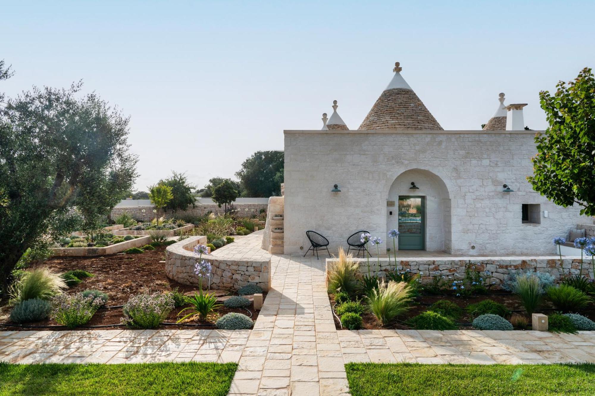 Trullo Jale - Boutique Apartments Ostuni Eksteriør billede