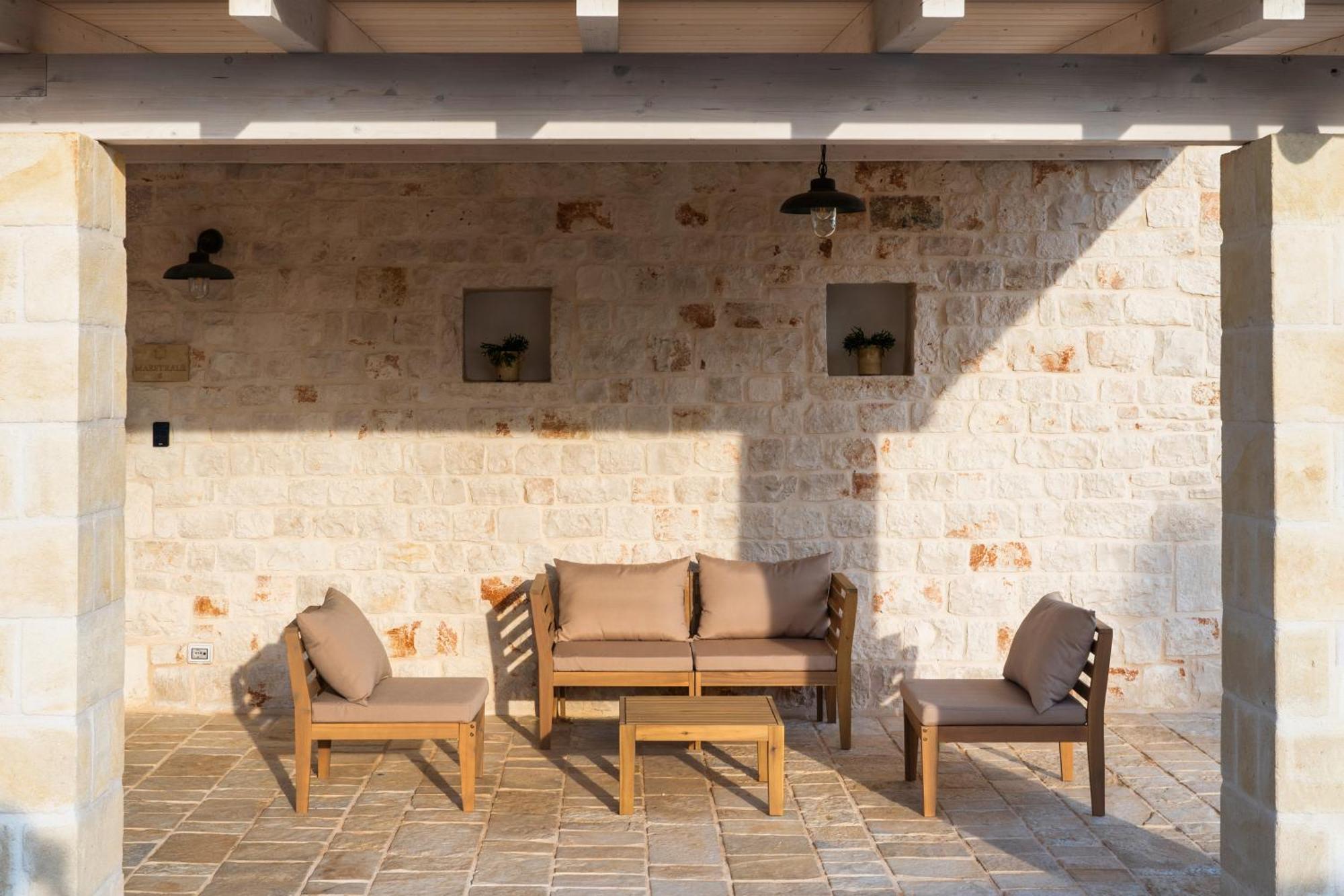 Trullo Jale - Boutique Apartments Ostuni Eksteriør billede